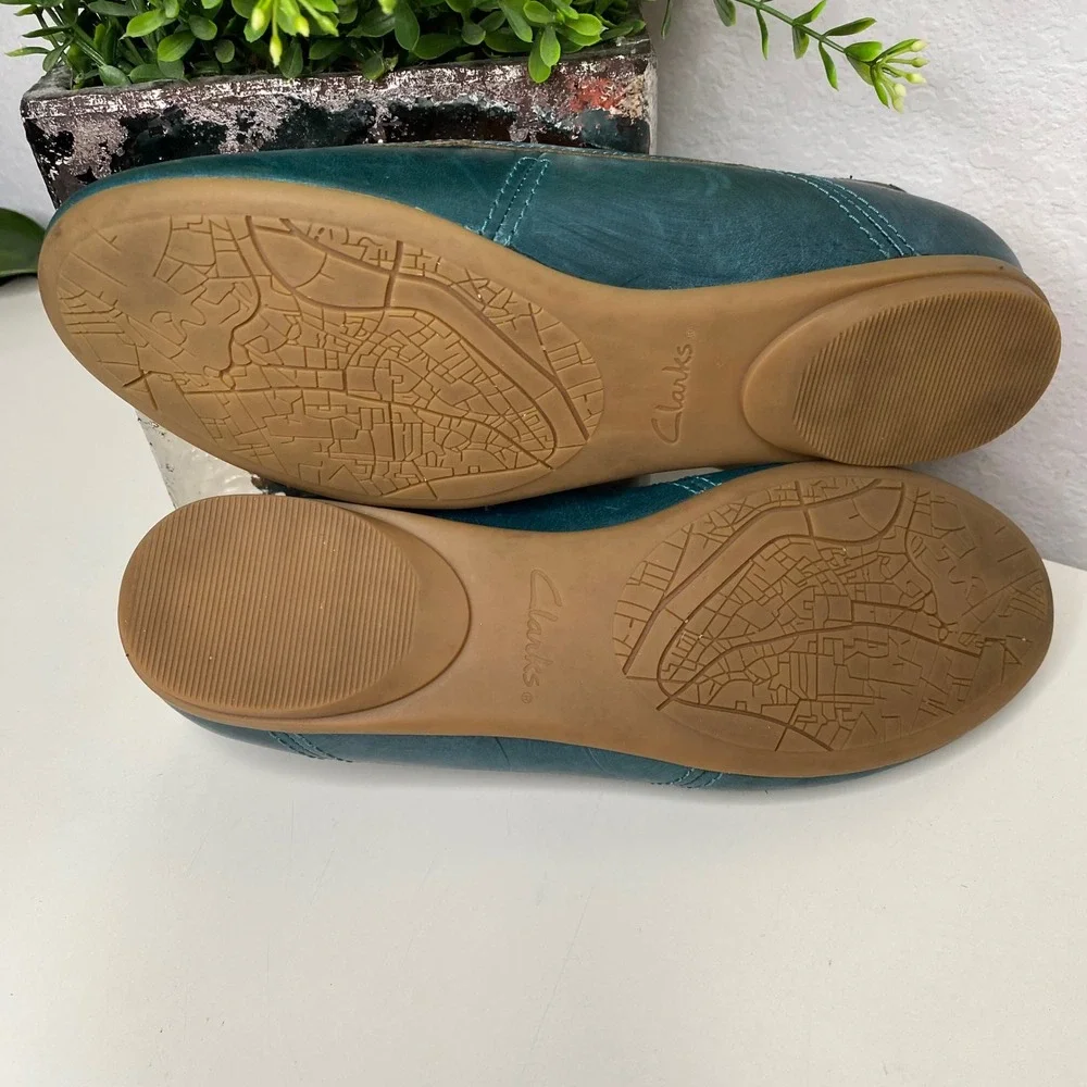 Clarks leather ballet